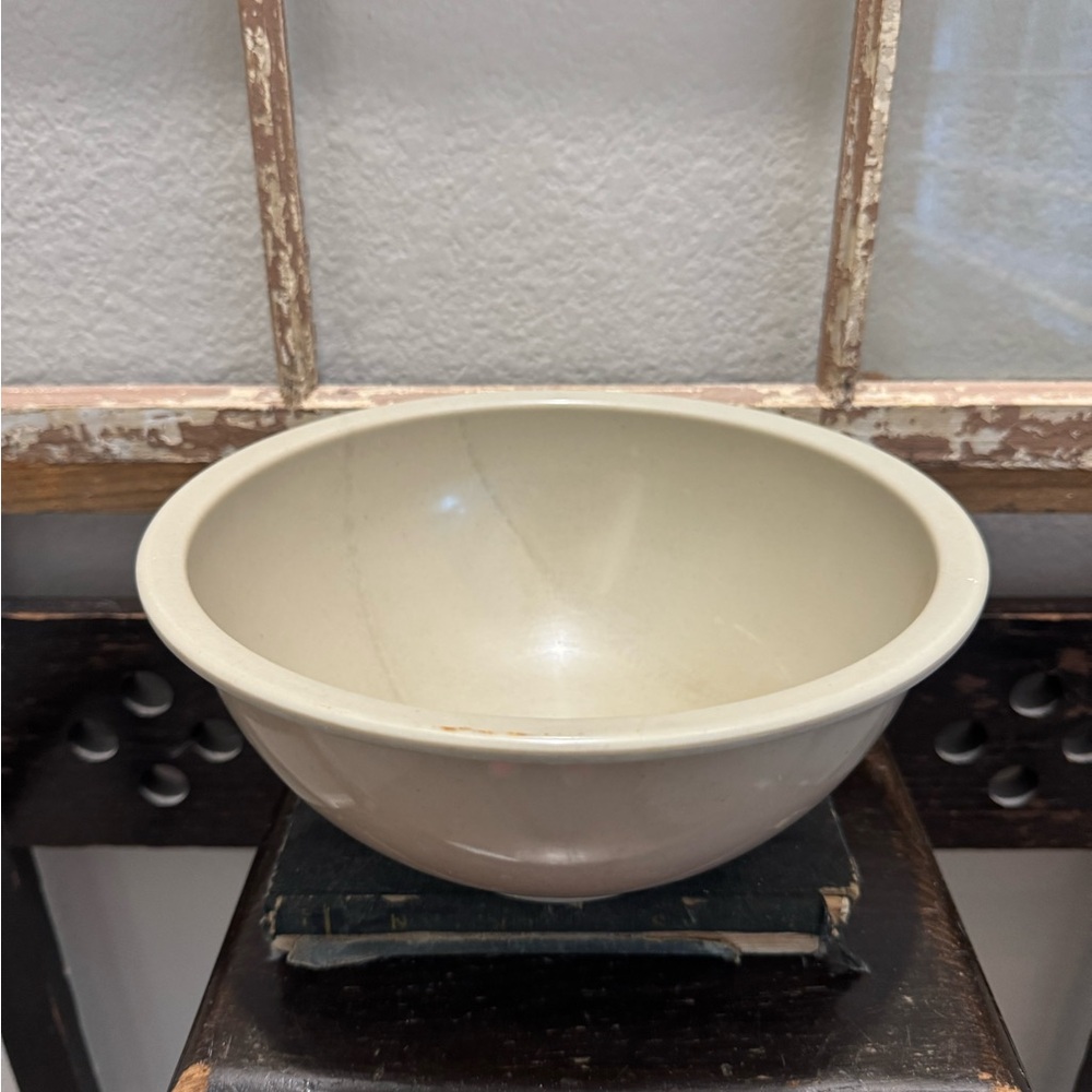 Vintage Texas Ware Serving Bowl Beige Melamine Melmac 10-inch Dish